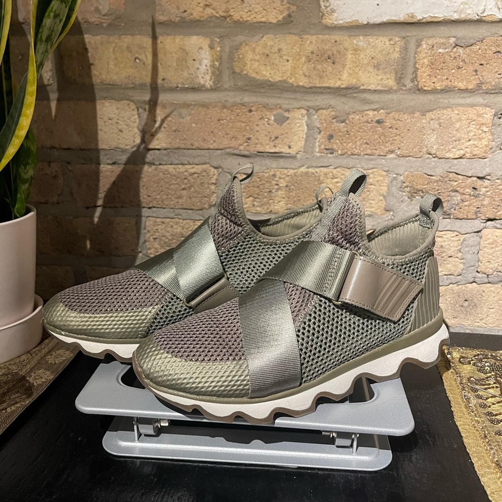 Sorel Kinetic Sneakers - Women's